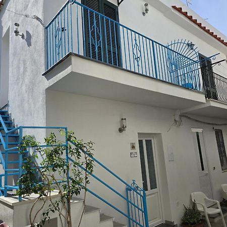이스키아 La Casa Di Giuliana Primo Piano Con Balcone 빌라 외부 사진